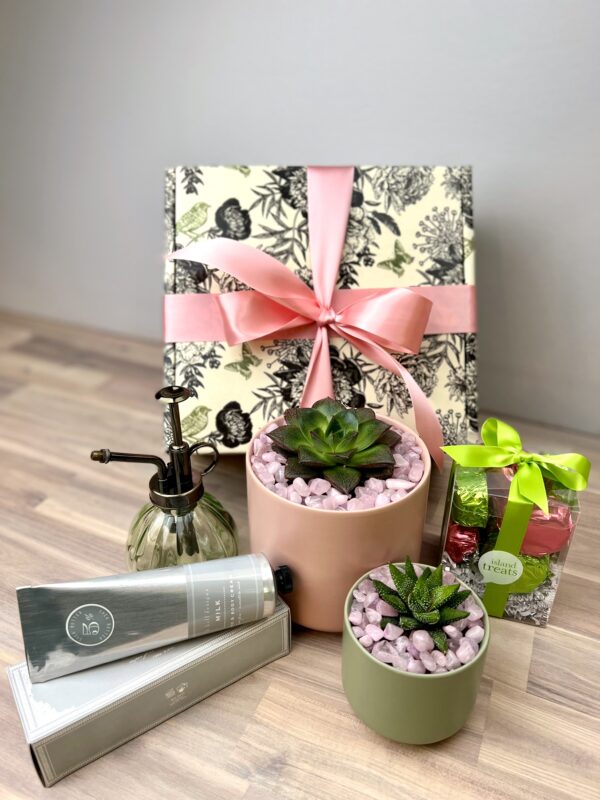 Signature Pink/Green Gift Box