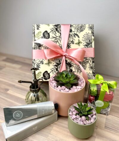 Signature Pink/Green Gift Box