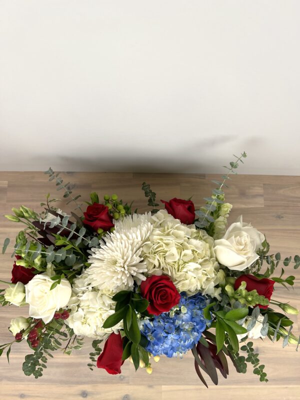 A Salute Tribute Centerpiece - Image 2