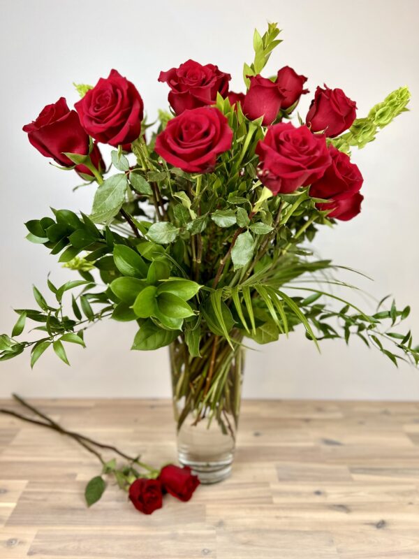 Owner's Signature Two Dozen Roses