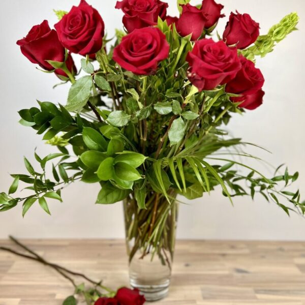 Owner’s Signature Two Dozen Roses