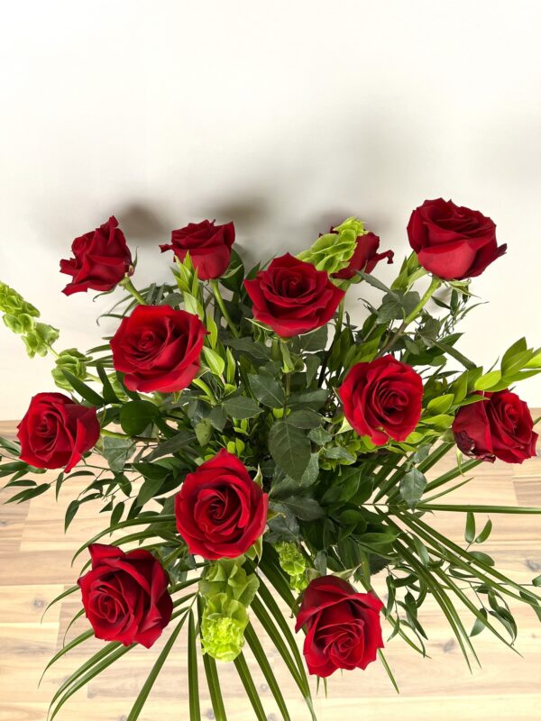 Owner's Signature One Dozen Roses - Image 2